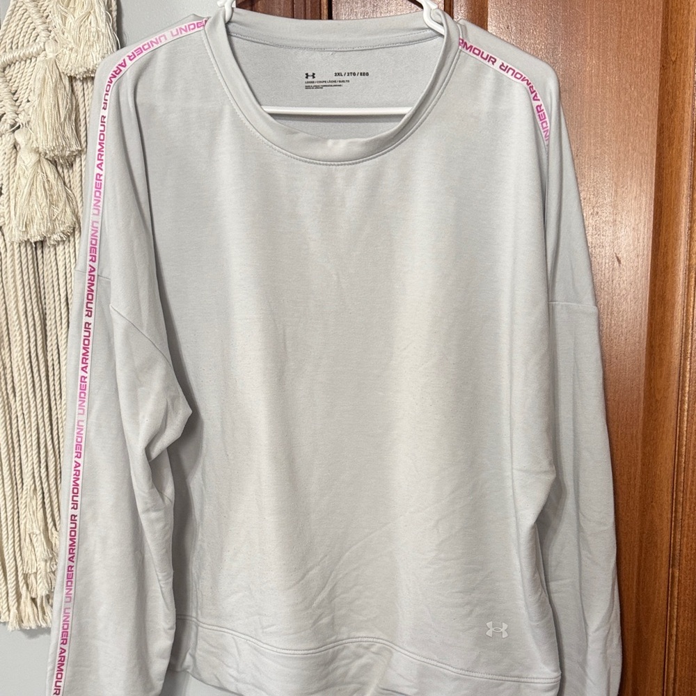 Under Armour White Sweatshirt with Pink Trim